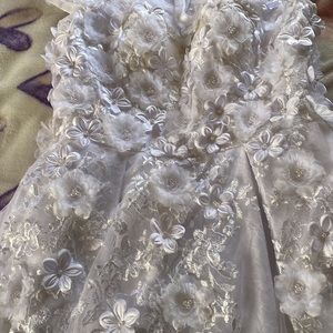 Floral wedding dress